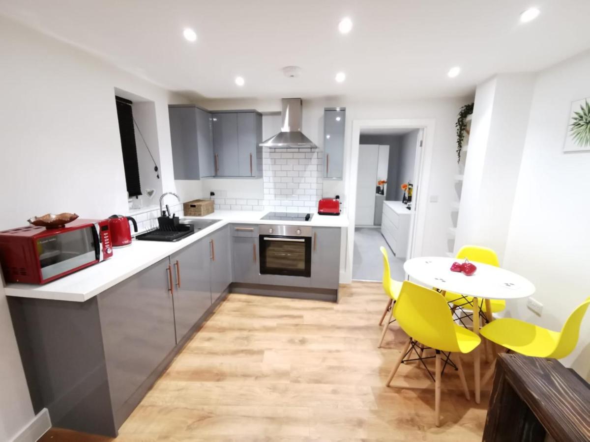 4 Sleeps And Travel Cot- Close To Beach And Restaurants Bournemouth Luaran gambar