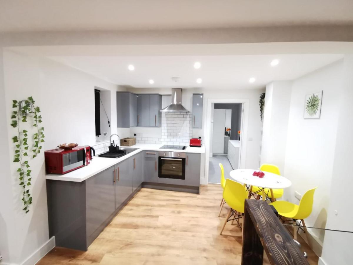4 Sleeps And Travel Cot- Close To Beach And Restaurants Bournemouth Luaran gambar